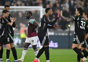 Meriam London Hancurkan West Ham United 5-2