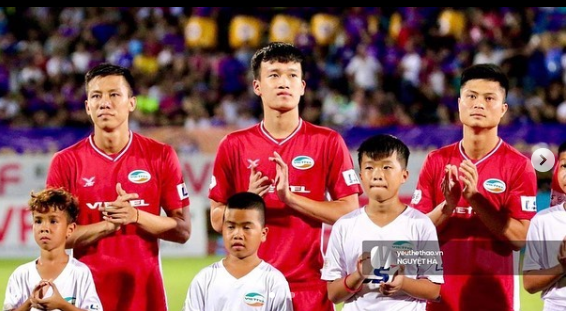 Nguyen Hoang Duc Diminta Beternak Ayam