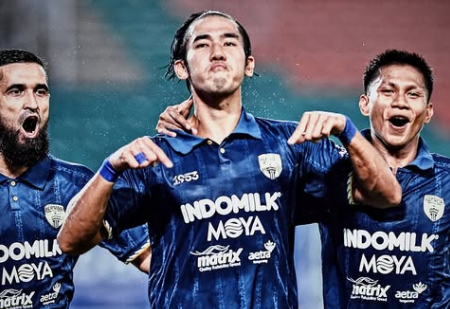 Misi Besar Persita Beri Kekalahan Perdana untuk Persib