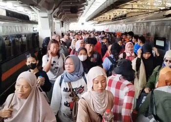 kereta bandung