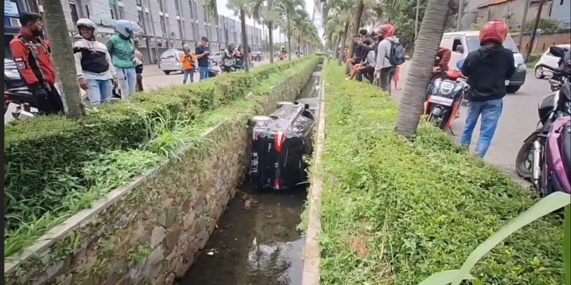 mobil parit
