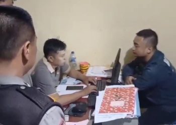 pria tembak kucing