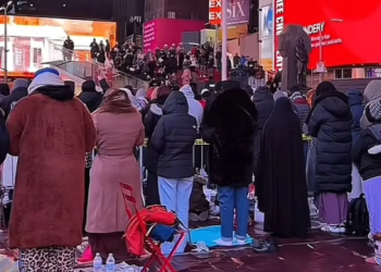 Salat Tarawih di Times Square, Dakwah di Jantung New York