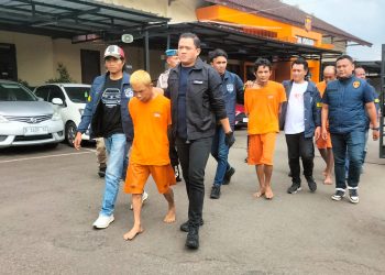 pelaku pembacokan tukang kelapa