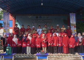 Wakaf Salman Hadirkan Air Minum Gratis di MAN 1 Kabupaten Bandung