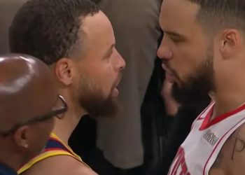 Curry vs Brooks, Pertandingan Warriors vs Rockets Brutal