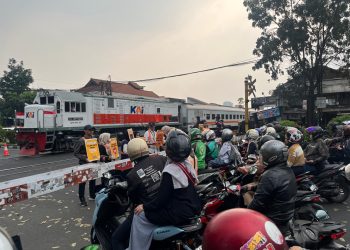 KAI Tegaskan Palang Pintu Bukan Rambu Lalu Lintas