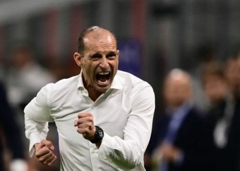 Ekspresi pelatih Juventus, Massimiliano Allegri, dalam laga Liga Italia 2023-2024 kontra AC Milan di San Siro pada 22 Oktober 2023. (Photo by Marco BERTORELLO / AFP)(AFP/MARCO BERTORELLO)