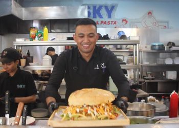 Burger Truck Viral di Bandung, Sajian Jumbo yang Menggoda