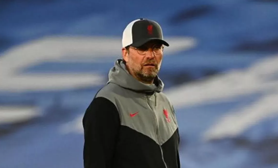 Jurgen Klopp dikabarkan dihubungi Real Madrid. Ia disebut-sebut sebagai calon potensial pelatih klub dari ibu kota Spanyol tersebut. (Foto: AFP PHOTO)