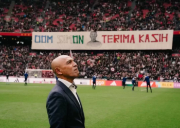 RESMI: Simon Tahamata, legenda Ajax, resmi bergabung dengan Timnas Indonesia sebagai Kepala Pemandu Bakat. (Foto: Voetbalprimeur)