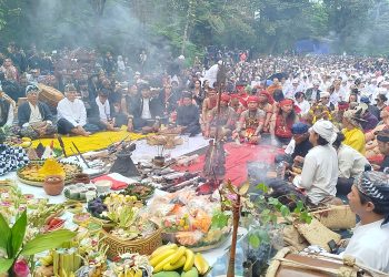 Ngertakeun Bumi Lamba