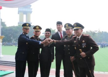 100 Hari Kerja