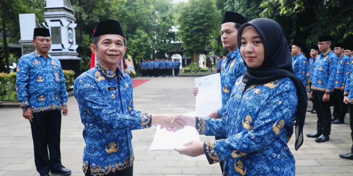 Bupati Purwakarta