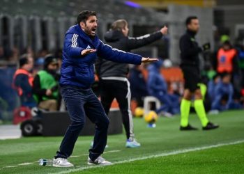Pelatih Como, Cesc Fabregas, sangat diinginkan Inter Milan sebagai penerus Simone Inzaghi di kursi pelatih. (PIERO CRUCIATTI/AFP)