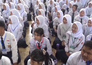 Suasana Pengenalan Lingkungan Sekolah (PLS) di salah satu SMA/SMK Jawa Barat. (Uby/pasjabar)
