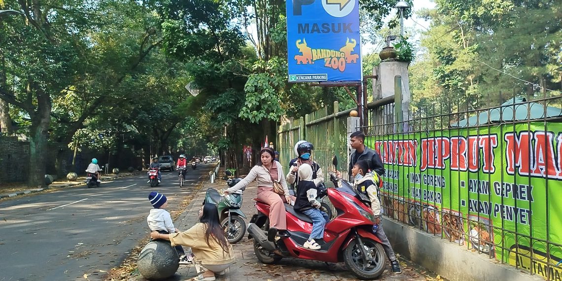 Bandung Zoo Ditutup