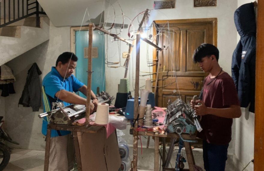 Sinergi KKN-T FKIP Unpas dan Adzam Production Majukan UMKM Rajut