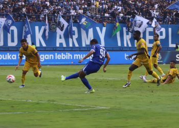Persib Bandung meraih kemenangan meyakinkan 2-0 atas Semen Padang pada laga BRI Super League 2025-2026 di Stadion GBLA, Kota Bandung, Sabtu (9/8/2025). (foto: eci/pasjabar)