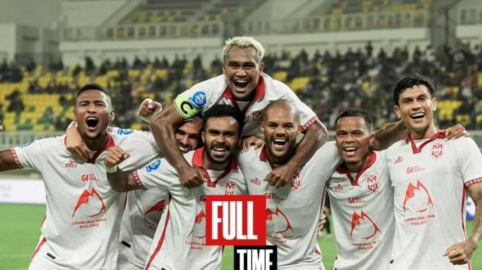 Dalam laga pekan perdana, Ciro Alves dan David da Silva menjadi aktor utama kemenangan telak Malut United atas tuan rumah Dewa United di Banten International Stadium, Sabtu (9/8/2025). (instagram @malutunitedfc)