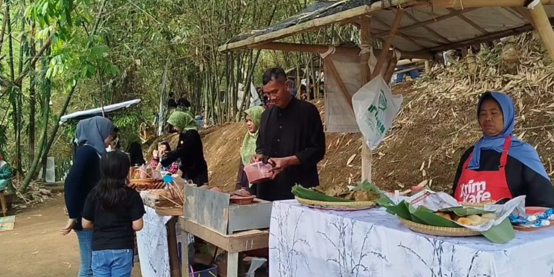 Pasar Awi Campernik