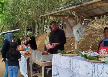 Pasar Awi Campernik