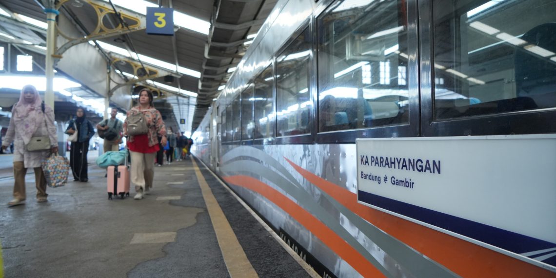 Kereta Bandung
