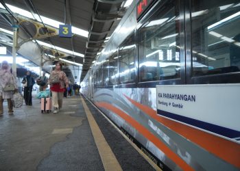Kereta Bandung