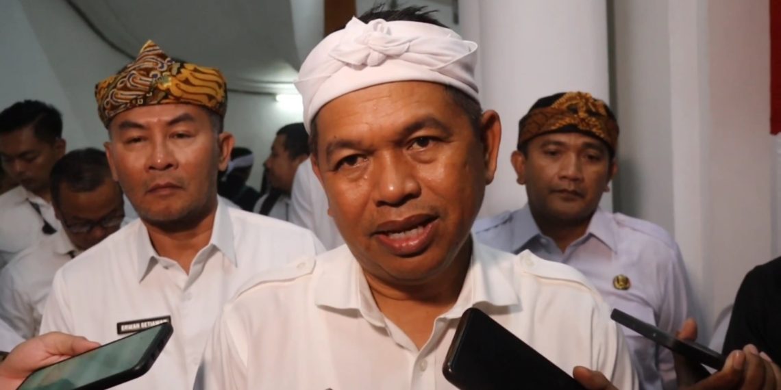 Hujan Busa Limbah