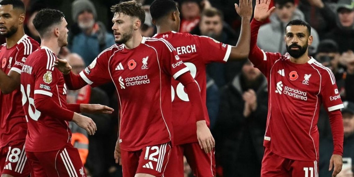 Penyerang Liverpool, Mohamed Salah, merayakan gol pembuka pada laga Liga Inggris antara Liverpool dan Aston Villa di Anfield di Liverpool, barat laut Inggris pada 1 November 2025.(AFP/PAUL ELLIS)