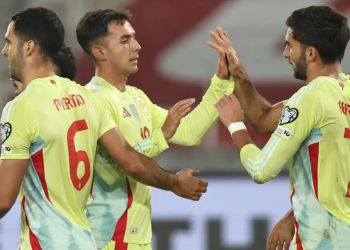 Spanyol menang telak 4-0 atas Georgia di Kualifikasi Piala Dunia 2026. Oyarzabal cetak dua gol, Zubimendi dan Torres bersinar meski tanpa Lamine Yamal. (AFP)