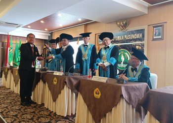 Sidang doktor Unpas Irvan Risma