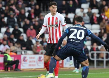 Momen Jenson Seelt saat tampil untuk Sunderland di ajang Divisi Championship. (Instagram @jensonseelt)