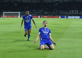 Persib Puncak Klasemen