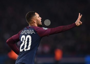 Layvin Kurzawa disebut masuk radar Persib Bandung pada bursa transfer, menyusul kabar adanya komunikasi antara klub Super League tersebut dengan mantan pemain Paris Saint-Germain.(FRANCK FIFE/AFP)