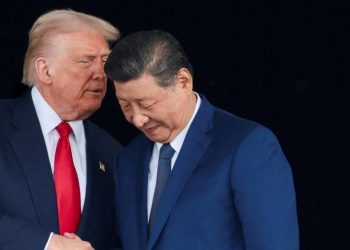 Foto: Presiden AS Donald Trump dan Presiden Tiongkok Xi Jinping saat mengadakan pertemuan bilateral di Bandara Internasional Gimhae, di sela-sela KTT Kerja Sama Ekonomi Asia-Pasifik (APEC), di Busan, Korea Selatan, 30 Oktober 2025. REUTERS/Evelyn Hockstein