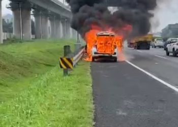 mobil terbakar tol purbaleunyi