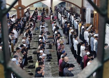 tarawih perdana