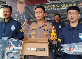 Polres Cimahi tangkap pelaku pembunuhan pelajar SMP di Parongpong. Motif sakit hati diputus pertemanan jadi alasan. (Uby/pasjabar)
