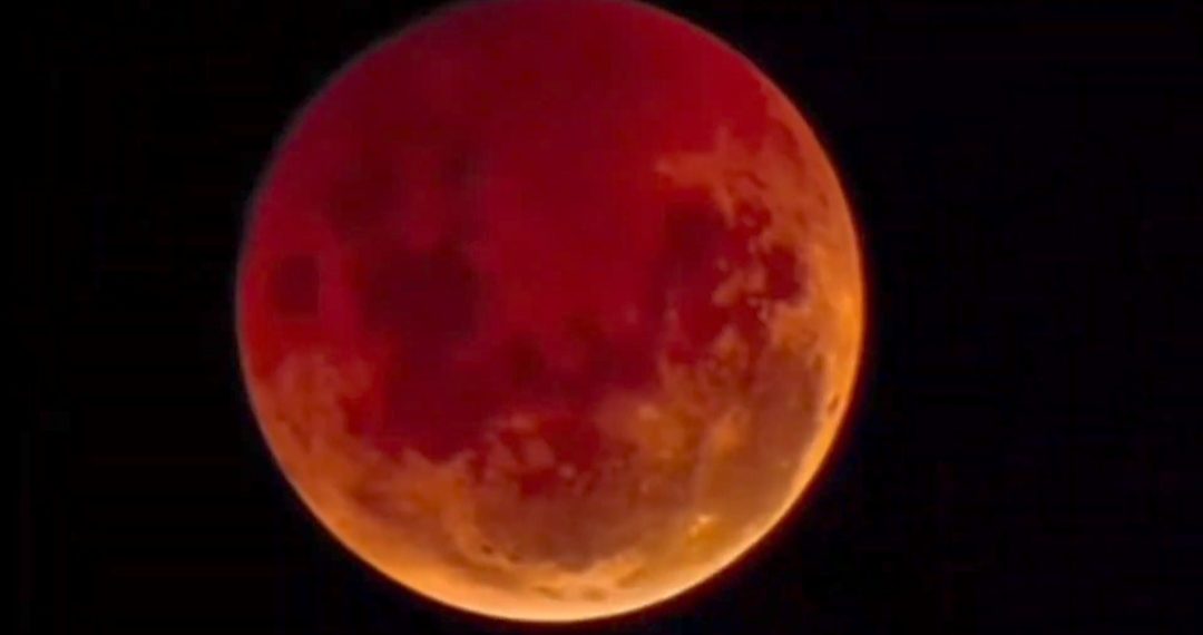 Gerhana Bulan Total
