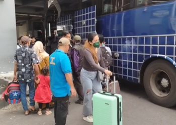 terminal leuwipanjang bandung