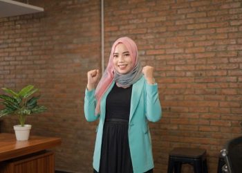 Miss Via Bagikan Tips Meningkatkan Public Speaking dan Kesalahan yang Sering Terjadi
