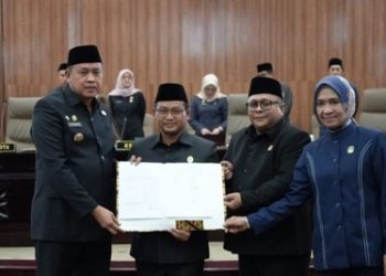 DPRD bekasi raperda