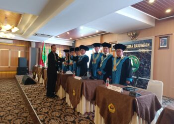 Sidang Doktor Ade Yusuf